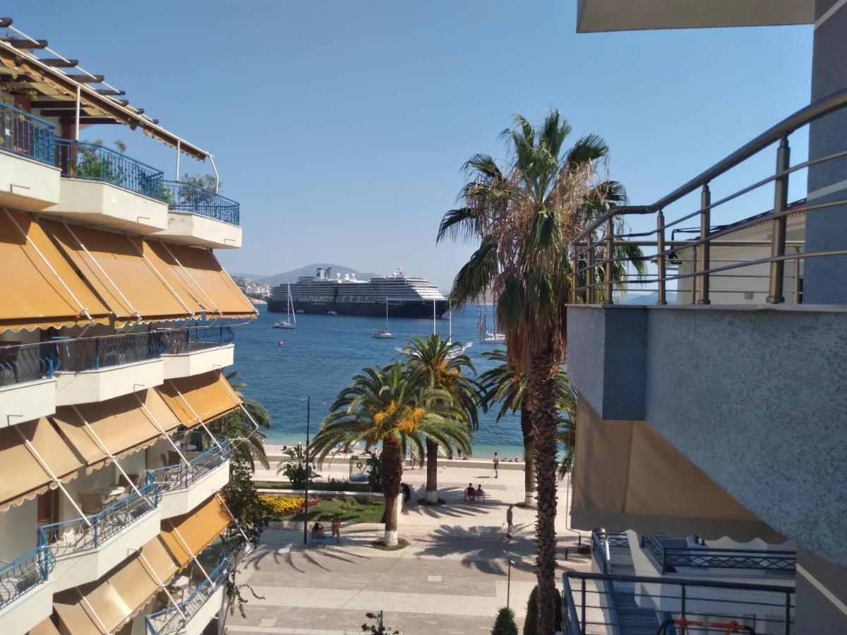 Eleana'S Apartament Sarandë Esterno foto