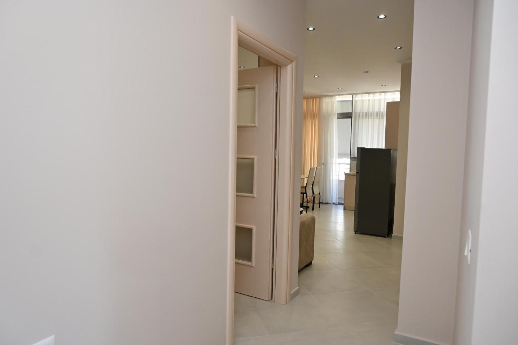 Eleana'S Apartament Sarandë Esterno foto