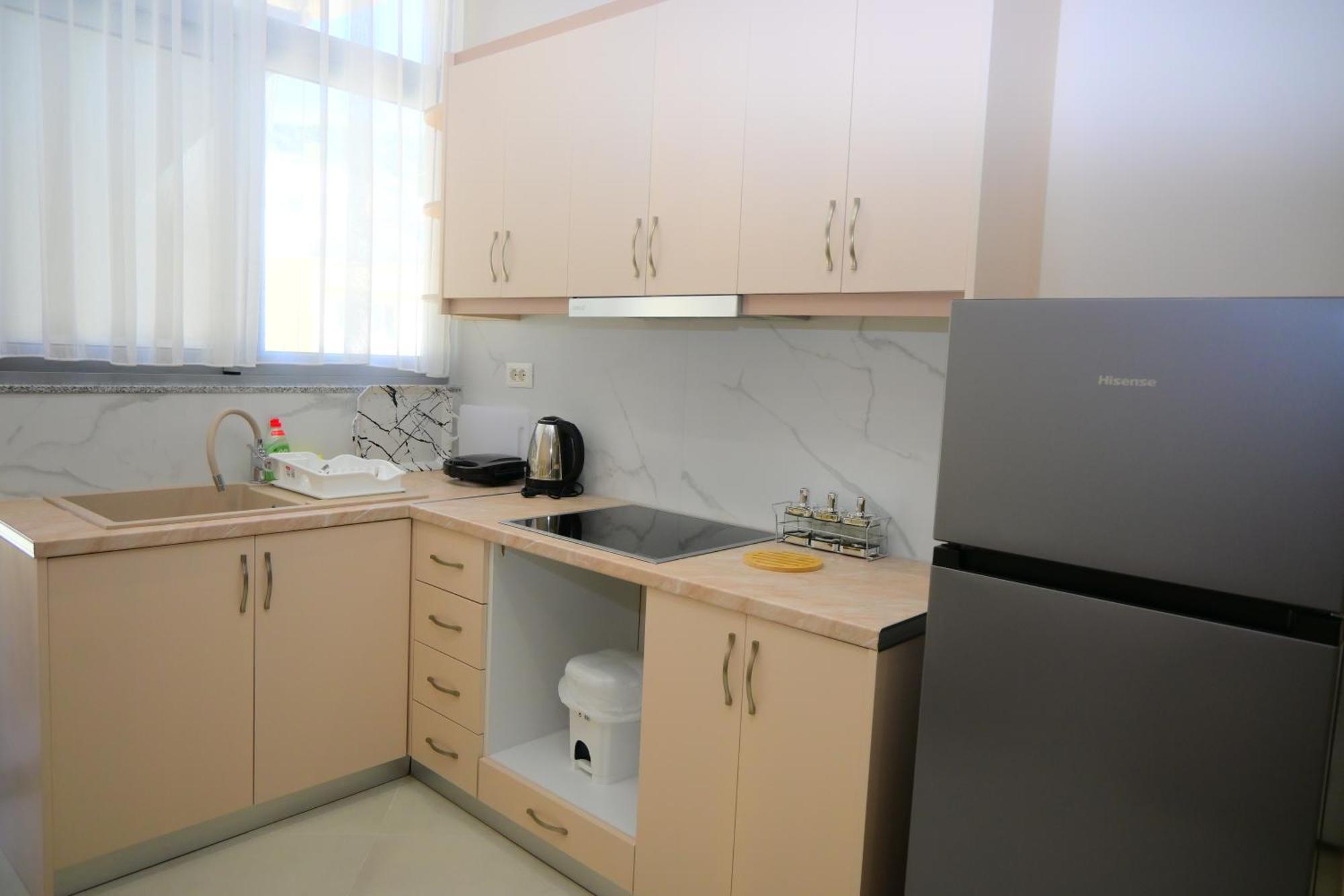 Eleana'S Apartament Sarandë Esterno foto